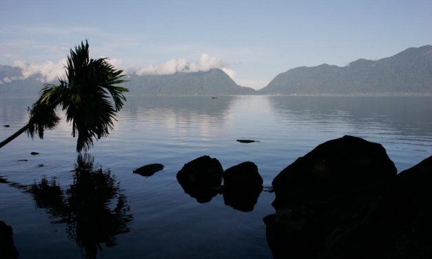 Immortaliser le lac Maninjau à Sumatra