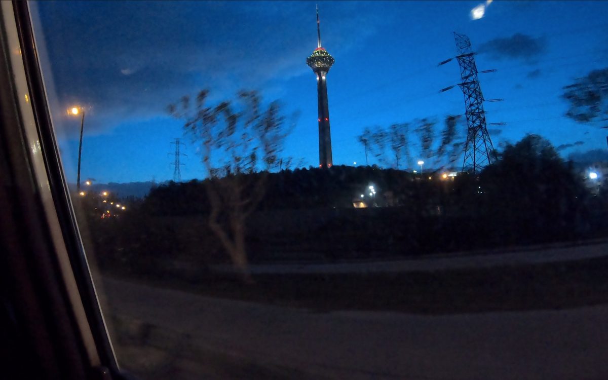 Photographier ou filmer la Tour Milad de Téhéran